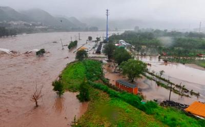 Çində qasırğa 12 nəfərin ölümünə səbəb olub, vəzifəli şəxslər itkin düşüb