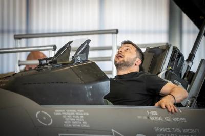 Ukrayna Niderlanddan 6 ədəd F-16 qırıcısı alıb -  “The Times”