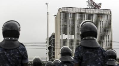 Cənubi Afrikada insan alverçiləri tərəfindən saxlanılan 90 efiopiyalı xilas edilib