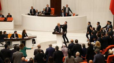 Türkiyə Böyük Millət Məclisində dava düşüb