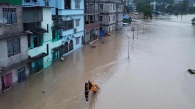 Hindistanda güclü yağışlar nəticəsində ölənlərin sayı 28-ə çatıb