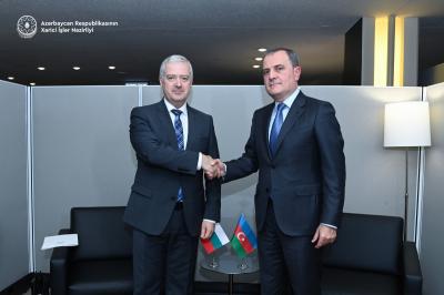 Ceyhun Bayramov bolqarıstanlı həmkarı ilə strateji tərəfdaşlıq münasibətlərini müzakirə edib