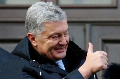 Poroşenko rekord məbləğdə gəlir əldə edib