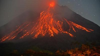 Merapi vulkanının püskürməsindən sonra həyəcan təbili çalıb