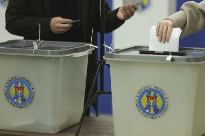 Moldovada prezident seçkilərinin ikinci turunda səsvermə başa çatıb
