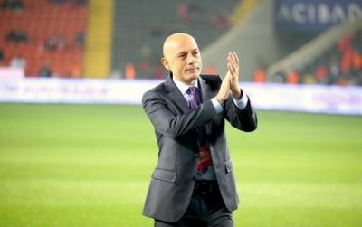 Cüneyt Çakır "Qarabağ"ın oyununa gəlir