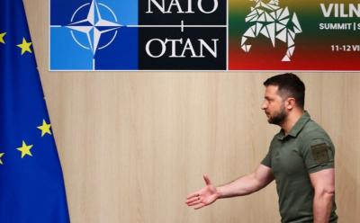 Zelenski münaqişə zamanı Ukraynanın NATO-ya daxil olması variantını təklif edib