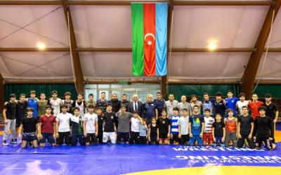 Güləş məşqçilərinin Ümumrespublika seminarına yekun vurulub