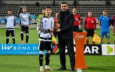 Ayın ən yaxşı qolunun müəllifi mükafatlandırıldı