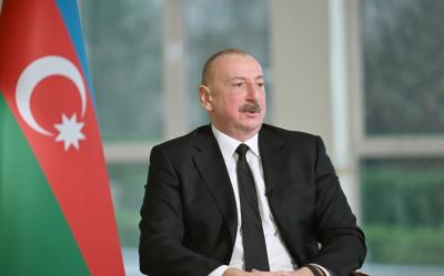 İlham Əliyev: "Hazırda Makron rejimi Fransanı uğursuz dövlətə çevirir"