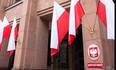 Macarıstan səfiri Polşa XİN-ə çağırılıb