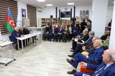 “Qeyri-səlis məntiq və dil-nitq” kitabının müzakirəsi keçirilib