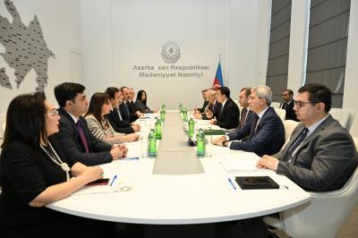 Adil Kərimli İctimai Şuranın üzvləri ilə görüşüb