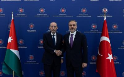 Hakan Fidan iordaniyalı həmkarı ilə təhlükəsizlik məsələlərini müzakirə edib