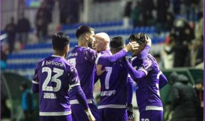 "Sumqayıt" iki futbolçusu ilə yolları ayırdı