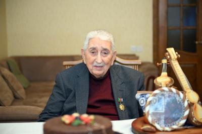 Arif Babayevə "Heydər Əliyev" medalı təqdim edilib