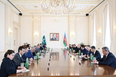 Prezident İlham Əliyevin Pakistanın Baş naziri ilə geniş tərkibdə görüşü olub -  YENİLƏNİB