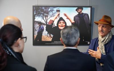 İçərişəhərdə Reza Deqatinin “Xocalı-Yaralı ruhlar” adlı sərgisi açılıb  