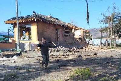 Cənubi Koreyada hərbçilər yaşayış evlərinə bomba atdılar 