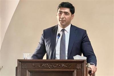 Həkimlikdən dövlət xadimliyinə:  Əziz Əliyevin nümunəvi həyat yolu