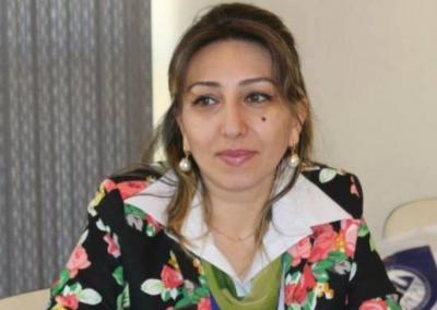 “Rəqəmsal platformanın çox üstün tərəfləri var" - Əməkdar müəllim