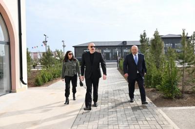 İlham Əliyev və birinci xanım Ağdamın Sarıcalı kəndinin ilk mərhələsinin açılışında iştirak edib -  YENİLƏNİB   2