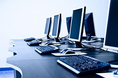 Azərbaycanda stolüstü kompüter istehsalı 4 dəfəyə yaxın artıb
