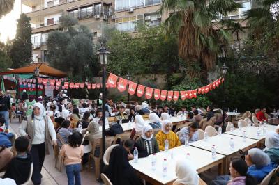 Azərbaycanın Suriyadakı səfirliyi Dəməşqdə 1000 kimsəsiz uşaq üçün iftar süfrəsi təşkil edib