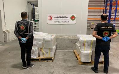İstanbul Hava Limanında yarım tona yaxın narkotik ələ keçirilib