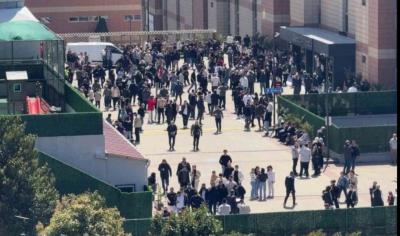 İstanbulda zəlzələ zamanı hündürlükdən tullanaraq xəsarət alan 151 vətəndaşın müalicəsi davam edir