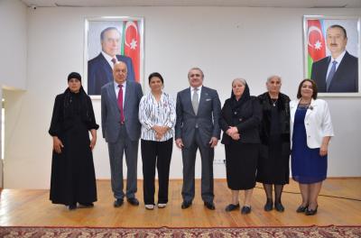 Xalq Yazıçısı Çingiz Abdullayevlə görüş
