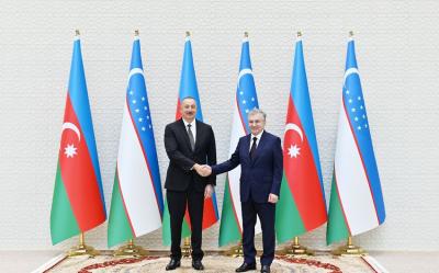 Özbəkistan və Azərbaycan prezidentləri arasında telefon danışığı olub