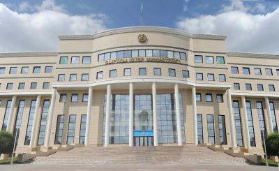 Qazaxıstan xarici investorlara “qızıl viza” tətbiq edir