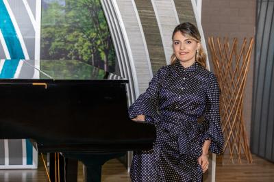Gənc müğənni Dilarə Mahmudova: "Musiqi mənim üçün həyatın özü, nəfəs aldığım dünyadır" -  "Səsin izi ilə"