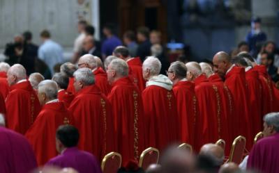 Konklav zamanı ikinci səsvermədə də yeni Roma Papası seçilməyib