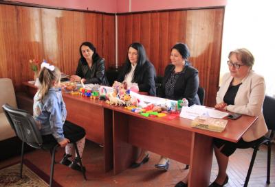 Birinci sinfə qəbulda prioritet tətbiq olunan məktəblər üzrə 2335 sorğu emal edilib