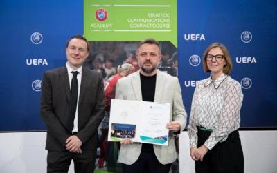 "Qarabağ" rəsmisinə UEFA-nın diplomu təqdim olundu