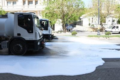 Bu gün Bakının 551 küçəsi yuyulub