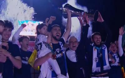 Azərbaycan çempionu “Qarabağ”a kubok və qızıl medallar təqdim olunub