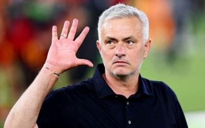 Mourinyodan "Qalatasaray"a sərt sözlər