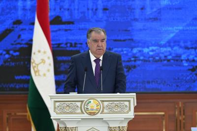 Tacikistanda sənayenin inkişafı üçün tekstil komplekslərinə ehtiyac var  -  Prezident