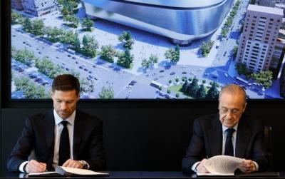 Xabi Alonso ilə müqavilə imzalandı