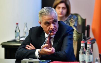 Mher Qriqoryan: İrəvan və Bakı sərhədlərin delimitasiyası məsələsi üzrə dialoqu davam etdirir