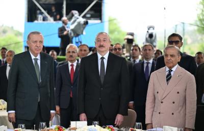 Üç dövlətin Laçın Zirvəsi