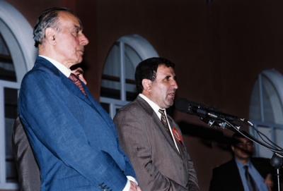 "Heydər Əliyev heç zaman, heç kəsin qarşısında baş əyməyən dağa bənzəyir"