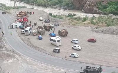 Türkiyədə avtobus aşıb, 12 hərbçi yaralanıb