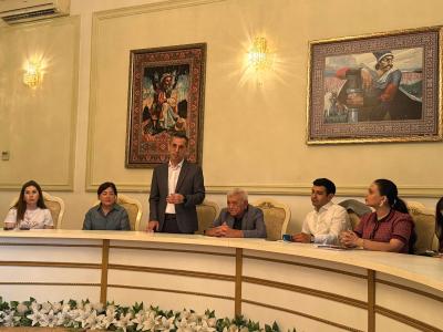 "Ulduz"lu görüşlər"in növbəti qonağı Aqil Abbas olub