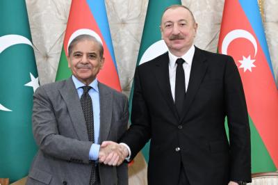 Azərbaycan Prezidenti və Pakistanın Baş naziri arasında telefon danışığı olub