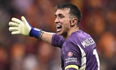Muslera bu klubla razılaşdı