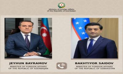 Azərbaycan və Özbəkistan XİN başçıları bölgədə yaranmış vəziyyəti müzakirə ediblər